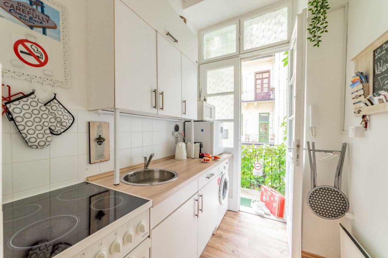 Gabi'S Central Broadway Nest @ Nagymezo Str Budapesta Exterior foto
